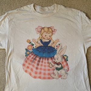 Cute vintage print tee